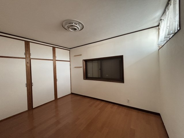【寝室】