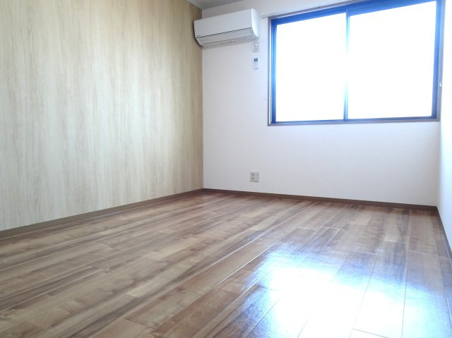 セジュール波須Aの洋室