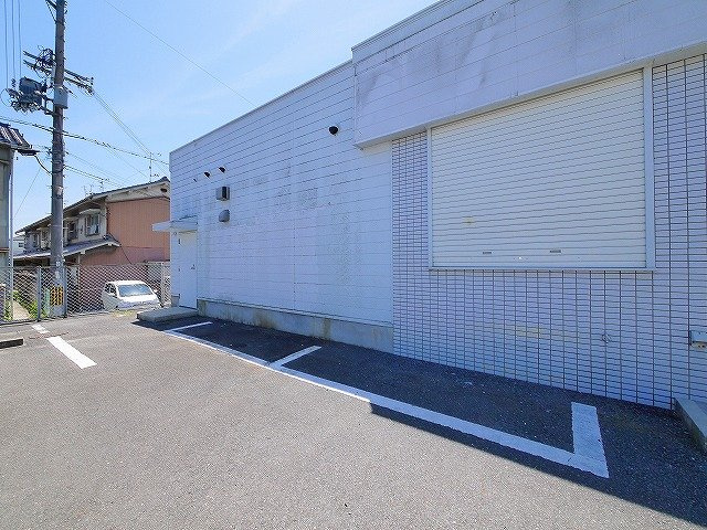 大和郡山市今国府町コンビニ跡のその他共用部分|駐輪場です