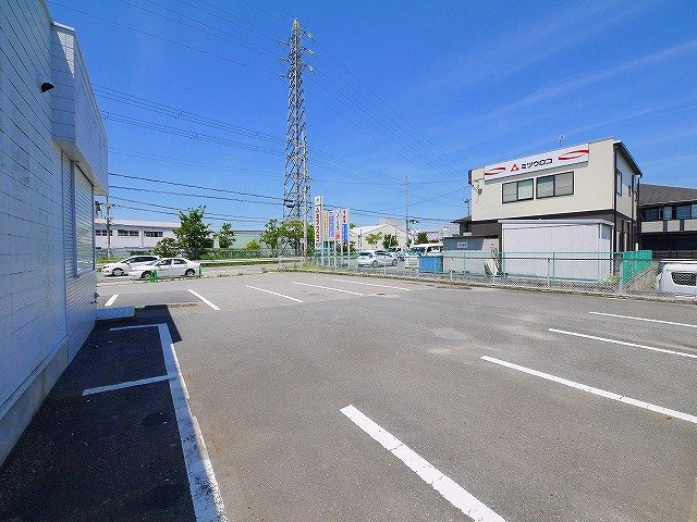 大和郡山市今国府町コンビニ跡の駐車場