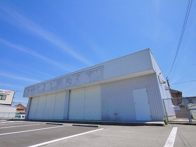 大和郡山市今国府町コンビニ跡の外観