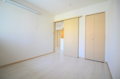 【寝室】 | Comfort Flats曽根東町