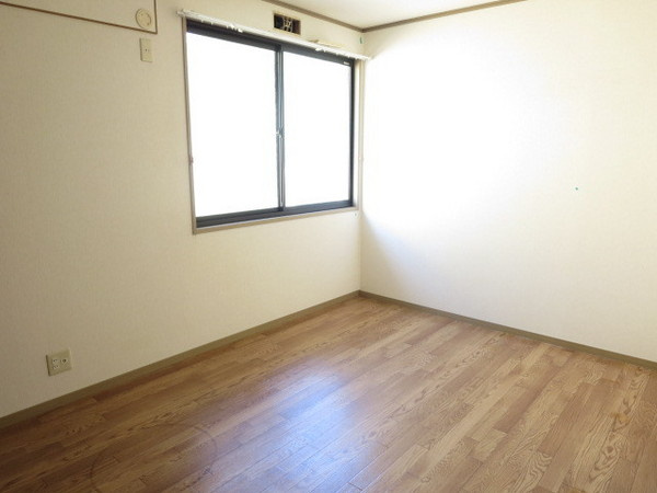山手ビバリーヒルズの子供部屋