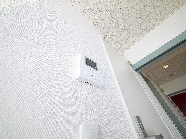 シャンテムーランのセキュリティ|モニター付きインターホンです