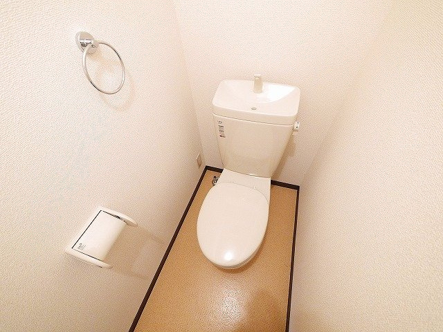 シャンテムーランのトイレ|ゆったりとした空間のトイレです