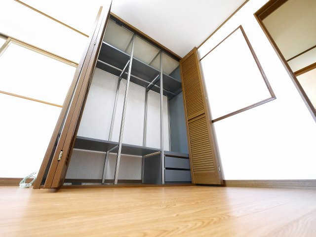 奈良市恋の窪戸建の居間・リビング