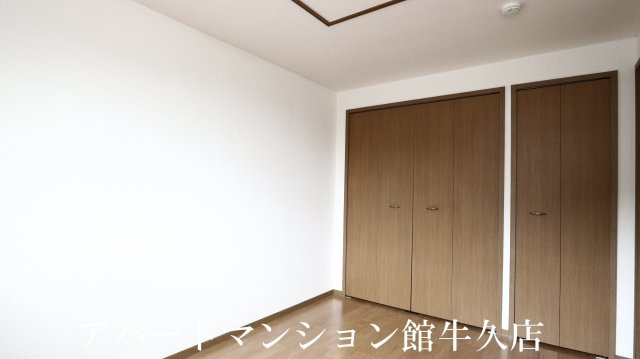 フラールの洋室
