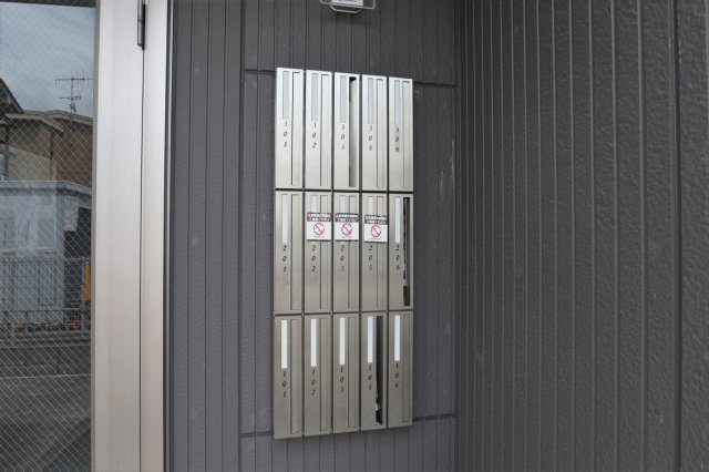 エスペランサのその他共用部分|室内物干しがついて雨の日のお洗濯も安心！