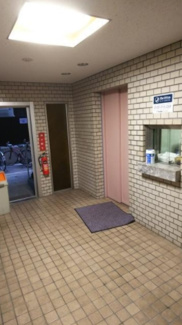 【エントランス】