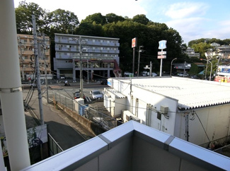 【展望】 | バルコニーからの眺望です♪3階にあるので人目が気にならないのが嬉しいですよね☆