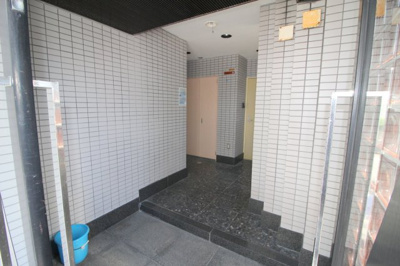 【エントランス】 | センチュリー桜塚