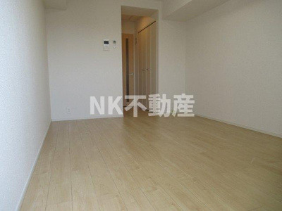 【居間・リビング】 | ル・クール（河内花園賃貸） | 明るいお部屋です