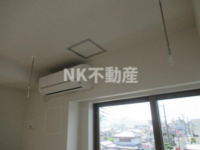 【設備】 | ル・クール（河内花園賃貸） | 室内物干しです