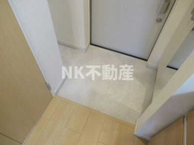 【玄関】 | ル・クール（河内花園賃貸） | 玄関です