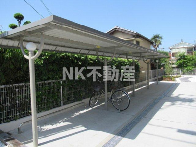 【その他】 | ル・クール（河内花園賃貸） | 駐輪場です