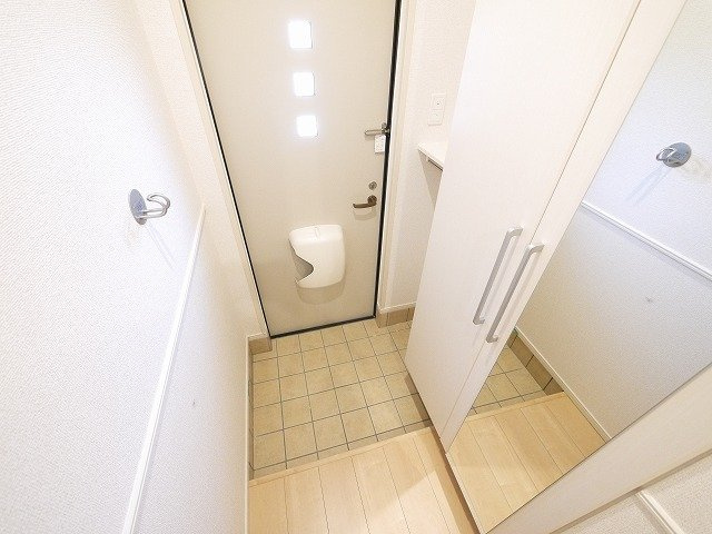 ドルチェの玄関|大きなシューズボックスの付いたきれいな玄関です