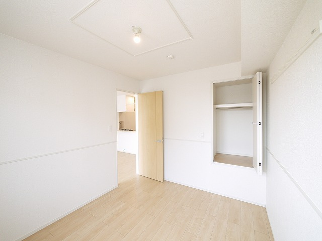 ドルチェの洋室|収納スペースがあるお部屋です
