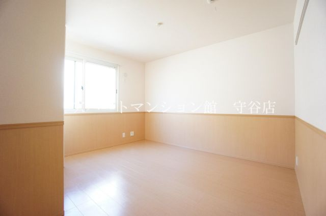 レセンテ紫峰ヶ丘Ｅの寝室