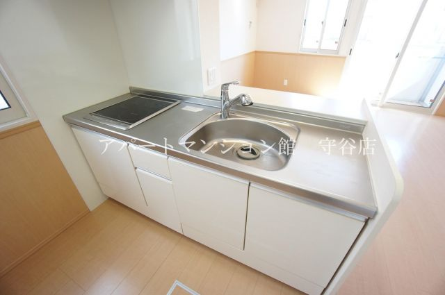 レセンテ紫峰ヶ丘Ｅのキッチン