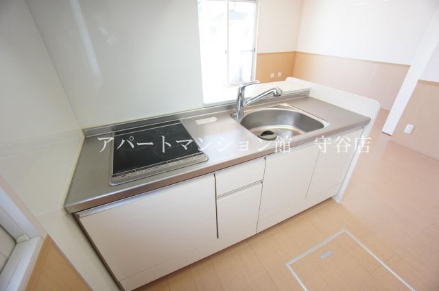 レセンテ紫峰ヶ丘Ｅのキッチン