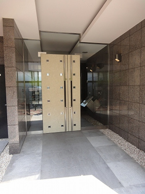 【エントランス】 | エルフラット鶯谷 | エルフラット鶯谷