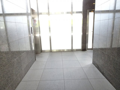 【その他共用部分】 | エルフラット鶯谷 | エルフラット鶯谷　１F共用廊下