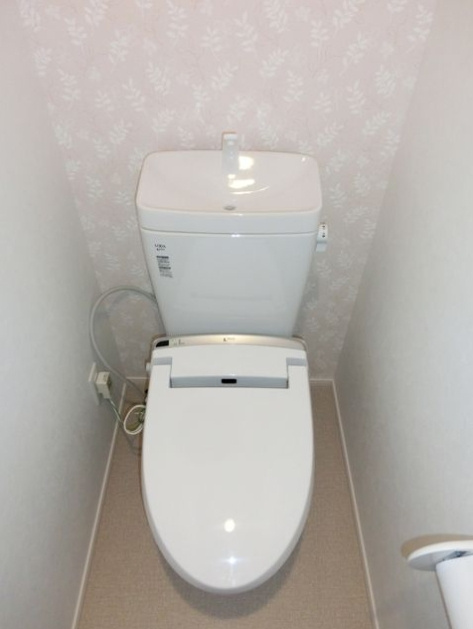 コンプレートSEKIJOU(セキジョウ)のトイレ|清潔感のあるトイレです。