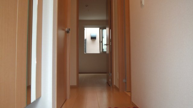 グレイスヴィラ東中山の玄関|玄関からの眺めです。