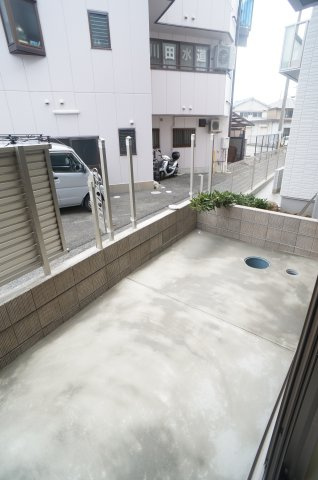 Sha-Maison DIVANA　シャーメゾンディヴァナのバルコニー