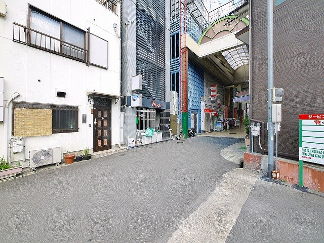 米田ビルの周辺