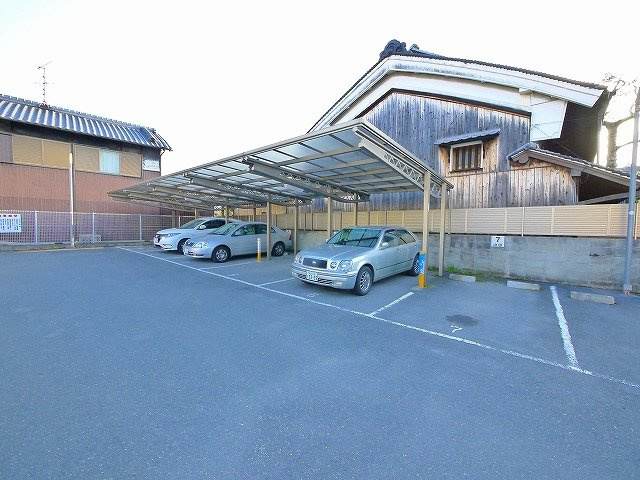 吉岡駐車場の外観