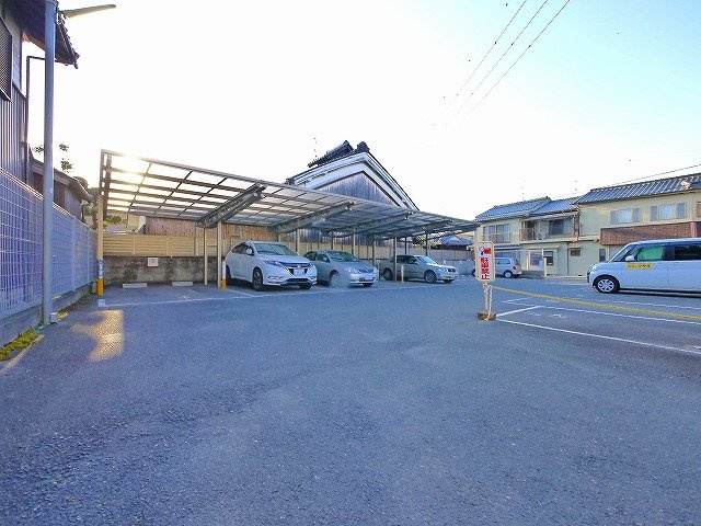 吉岡駐車場の外観