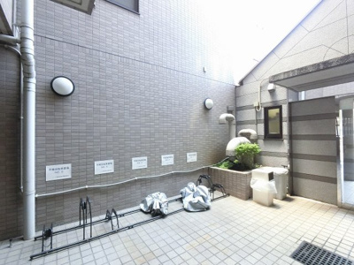 【その他共用部分】 | ノーブル横浜岡野公園 | 駐輪場