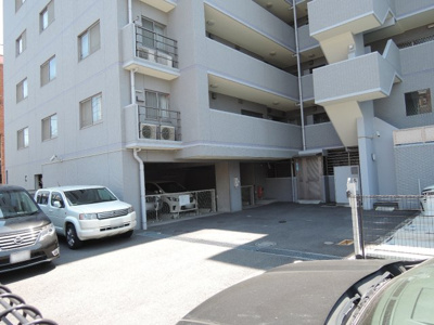 【駐車場】 | リーベスト杉田