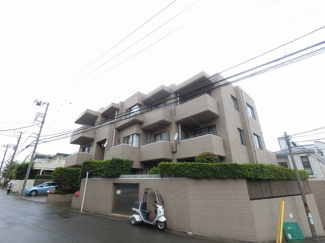 【外観】 | 南西角部屋につき陽当り眺望良好！お天気の良い日には富士山が望めます♪