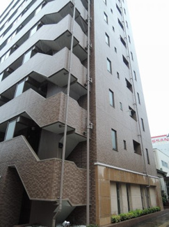 【外観】 | 小さなお子様にも安心のバリアフリー設計です♪