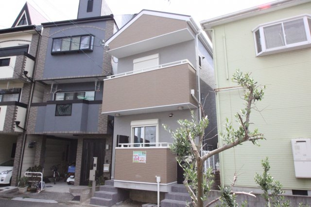 プリッ２　長瀬町の外観