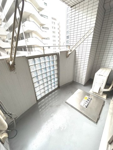 ハイ・シティ湯島のバルコニー|※写真は同タイプの別室になります