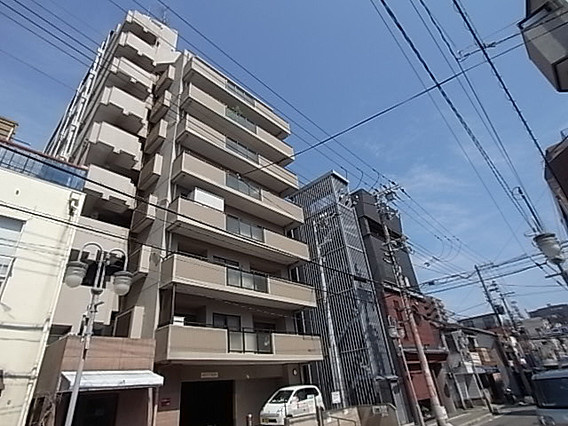 ブルーム神戸三宮の外観