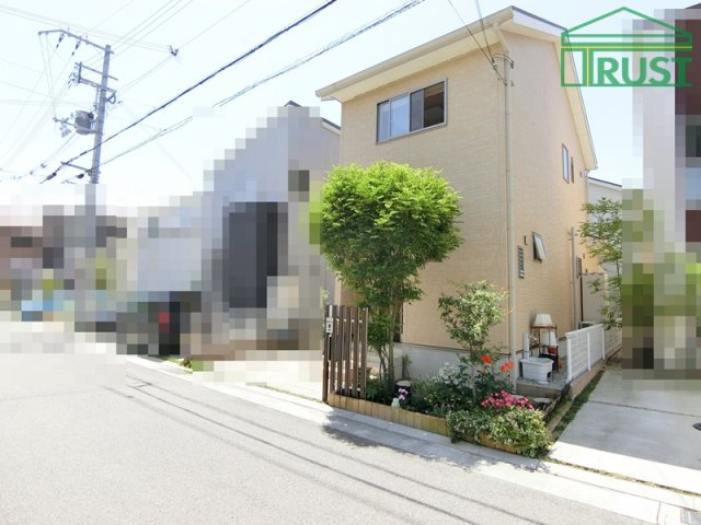明石市船上町　中古戸建の前面道路含む現地写真