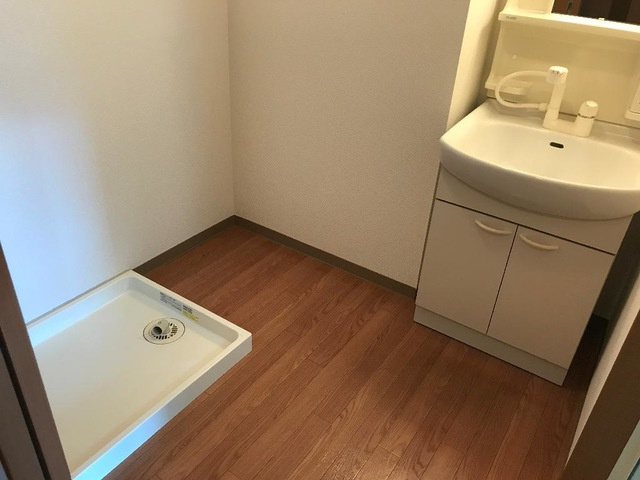 フローラルコート大高の洗面所