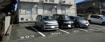 【駐車場】 | カサ・デ・コリーナ