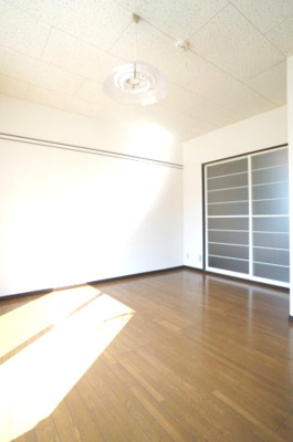 【洋室】 | カサ・デ・コリーナ