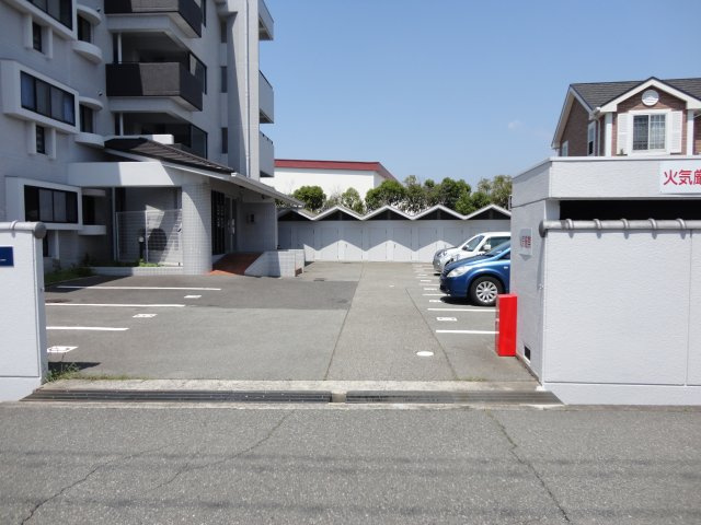 AQUA明石大久保の駐車場