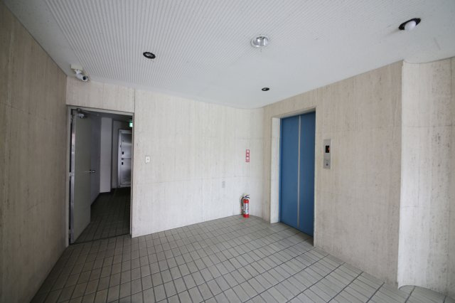 協和ビルのロビー