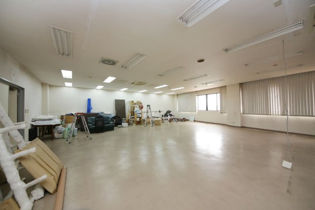 協和ビルのロビー