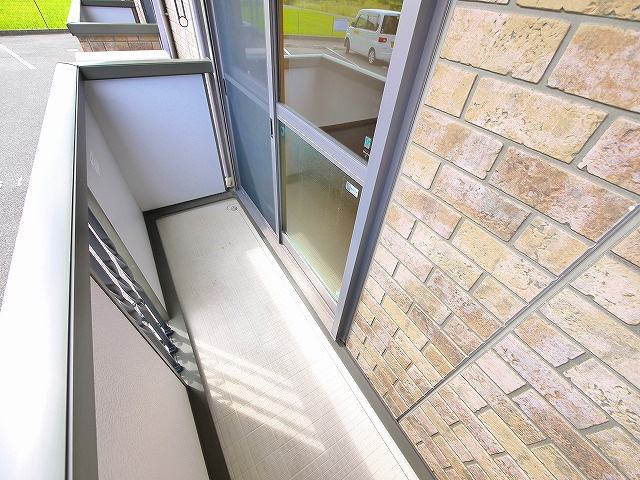 エミネンス　Ｂ棟のバルコニー|外からの目が気にならないバルコニーで洗濯物が干せます