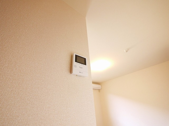 エミネンス　Ｂ棟のセキュリティ|モニター付きインターホンが付いているお部屋