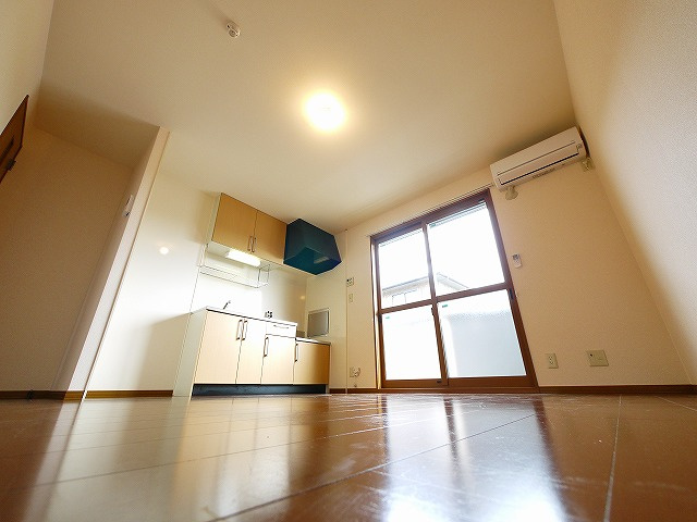 エミネンス　Ｂ棟の居間・リビング|ゆったり過ごせるリビングです