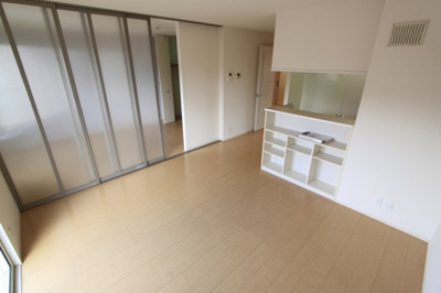 【居間・リビング】 | カメリアＡ棟